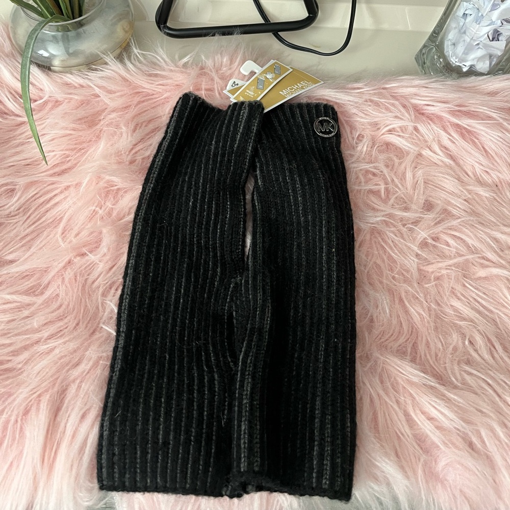 NWT Michael Michael Kors Fingerless Gloves Soft Knit Black Gray Ribbed Arm Sock